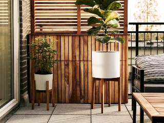 Plant Stands & Pedestals