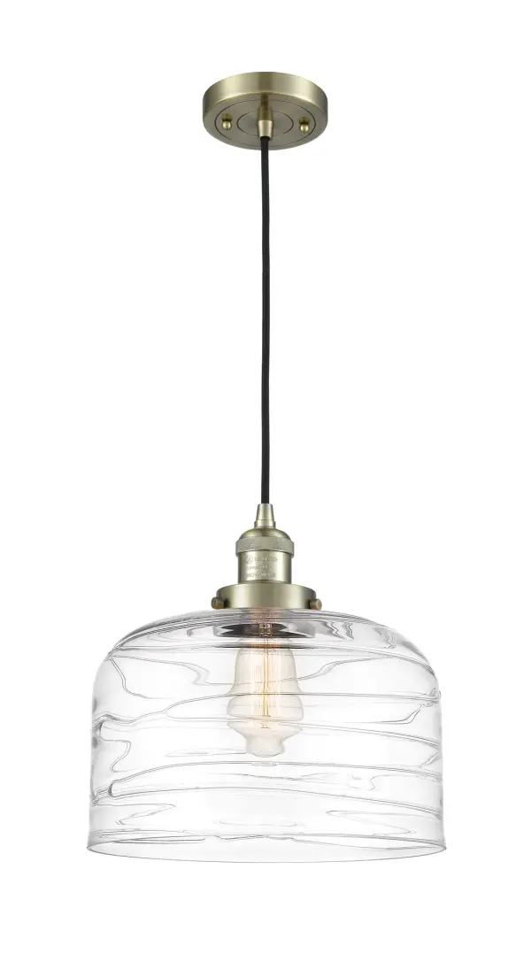 One of our largest and original collections, the Franklin Restoration is made up of a vast selection of heavy metal finishes and a large array of metal and glass shades that bring a touch of industrial into your home.