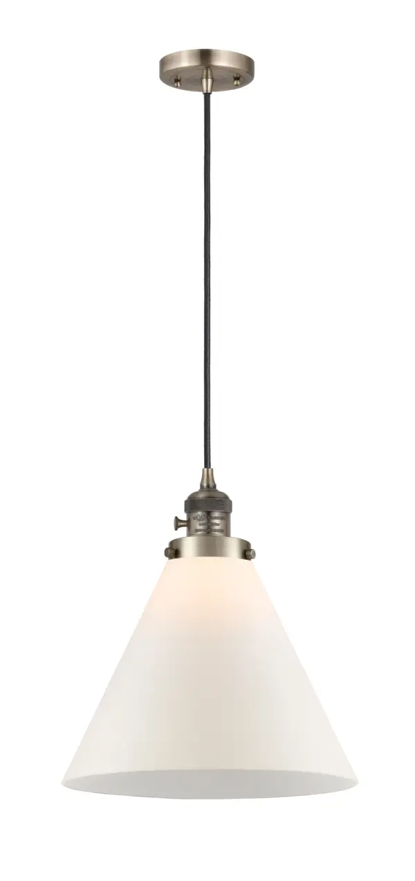 One of our largest and original collections, the Franklin Restoration is made up of a vast selection of heavy metal finishes and a large array of metal and glass shades that bring a touch of industrial into your home.
