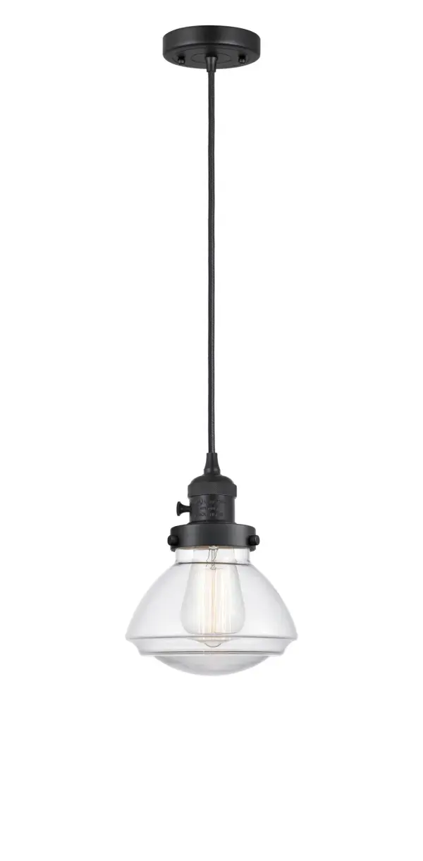 One of our largest and original collections, the Franklin Restoration is made up of a vast selection of heavy metal finishes and a large array of metal and glass shades that bring a touch of industrial into your home.