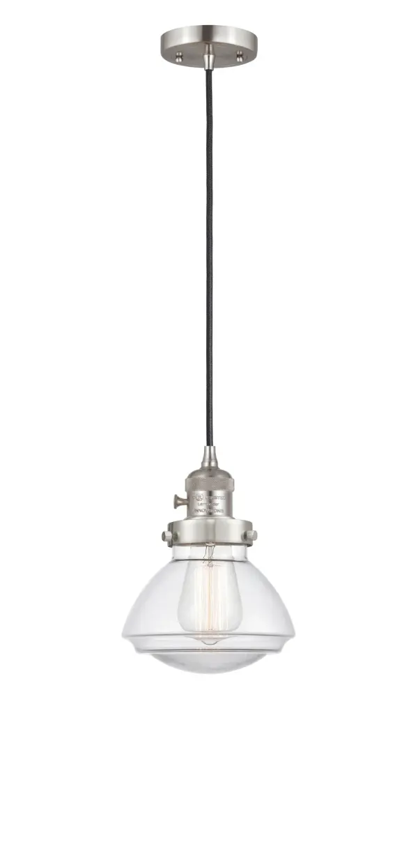 One of our largest and original collections, the Franklin Restoration is made up of a vast selection of heavy metal finishes and a large array of metal and glass shades that bring a touch of industrial into your home.