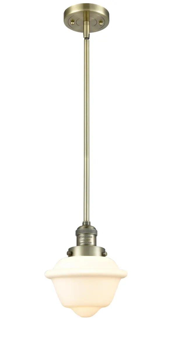 One of our largest and original collections, the Franklin Restoration is made up of a vast selection of heavy metal finishes and a large array of metal and glass shades that bring a touch of industrial into your home.