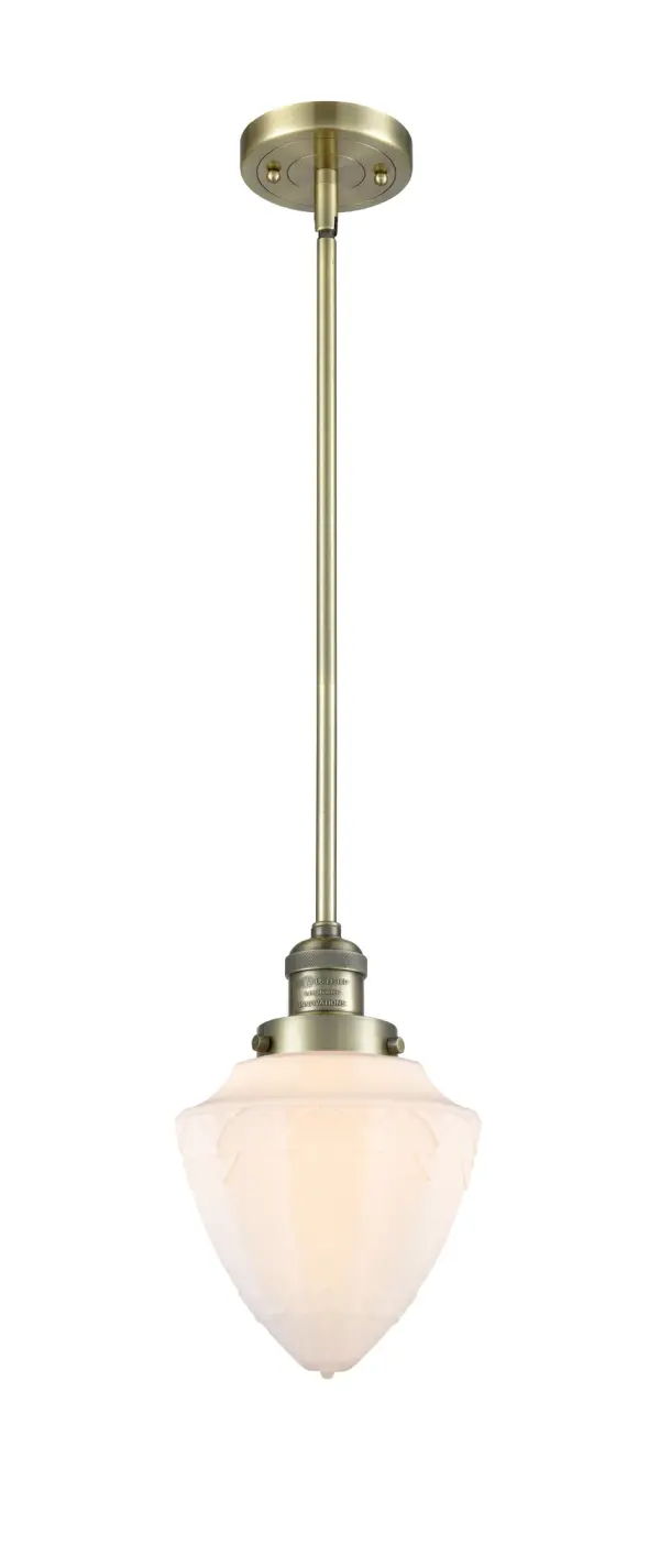 One of our largest and original collections, the Franklin Restoration is made up of a vast selection of heavy metal finishes and a large array of metal and glass shades that bring a touch of industrial into your home.