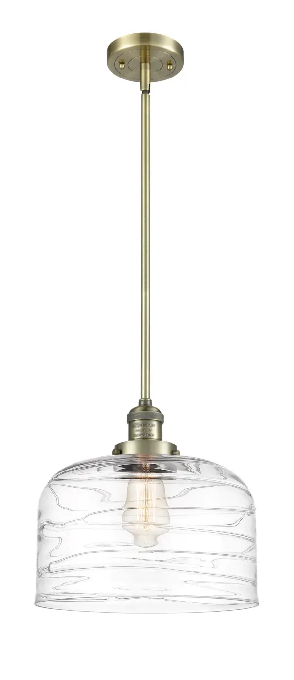 One of our largest and original collections, the Franklin Restoration is made up of a vast selection of heavy metal finishes and a large array of metal and glass shades that bring a touch of industrial into your home.