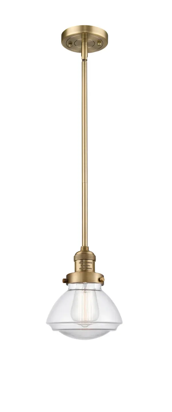 One of our largest and original collections, the Franklin Restoration is made up of a vast selection of heavy metal finishes and a large array of metal and glass shades that bring a touch of industrial into your home.
