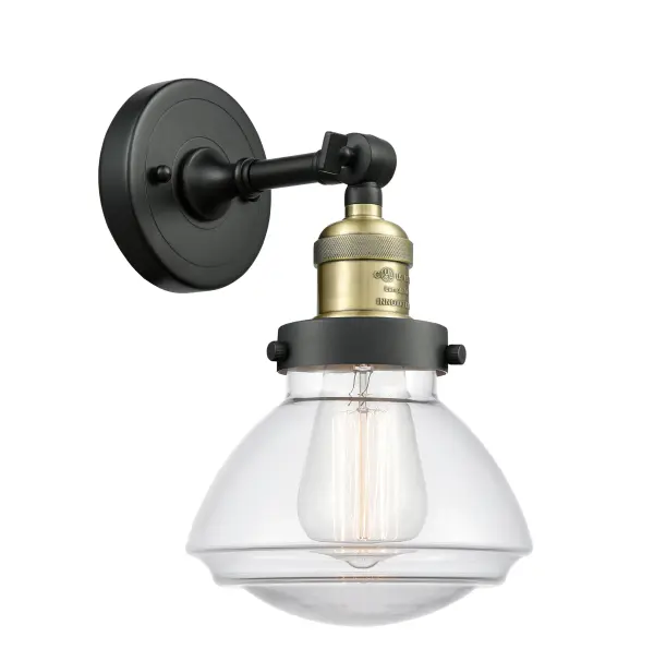 One of our largest and original collections, the Franklin Restoration is made up of a vast selection of heavy metal finishes and a large array of metal and glass shades that bring a touch of industrial into your home.