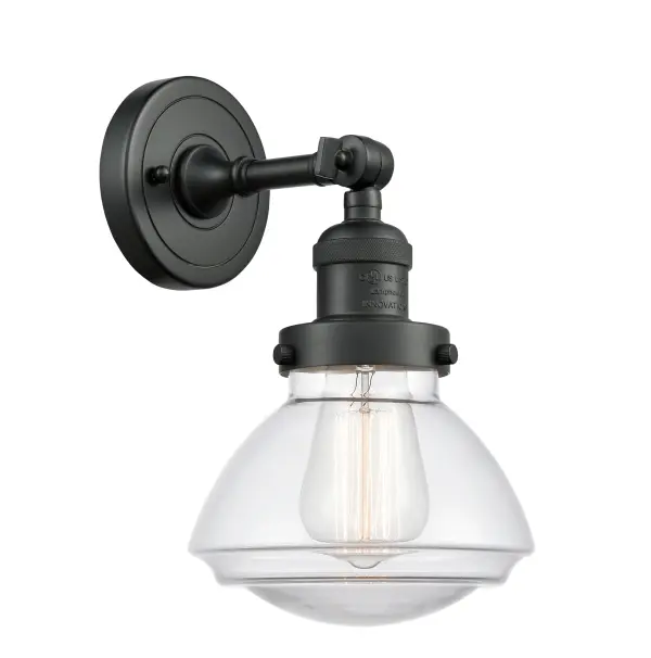One of our largest and original collections, the Franklin Restoration is made up of a vast selection of heavy metal finishes and a large array of metal and glass shades that bring a touch of industrial into your home.
