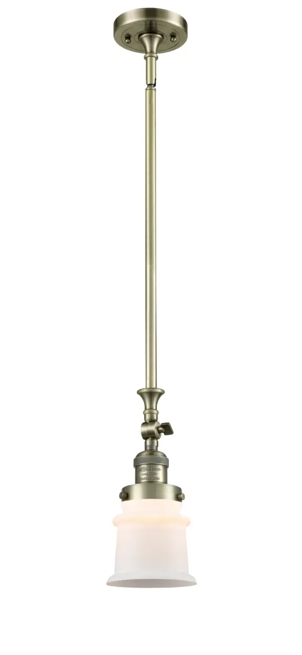 One of our largest and original collections, the Franklin Restoration is made up of a vast selection of heavy metal finishes and a large array of metal and glass shades that bring a touch of industrial into your home.