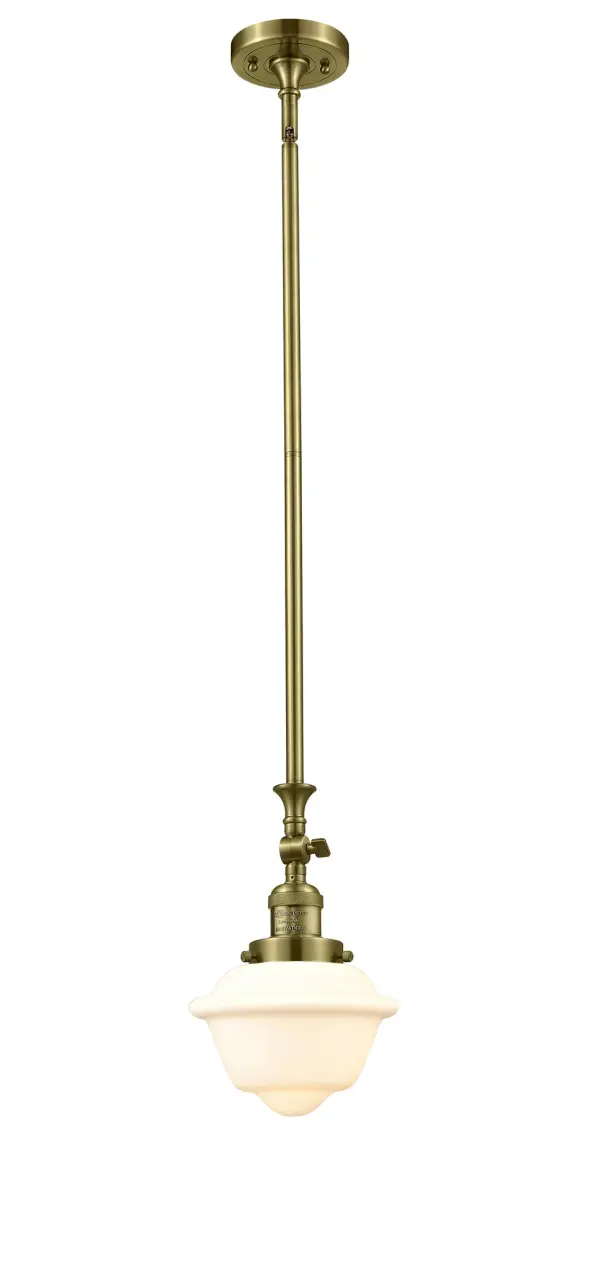 One of our largest and original collections, the Franklin Restoration is made up of a vast selection of heavy metal finishes and a large array of metal and glass shades that bring a touch of industrial into your home.