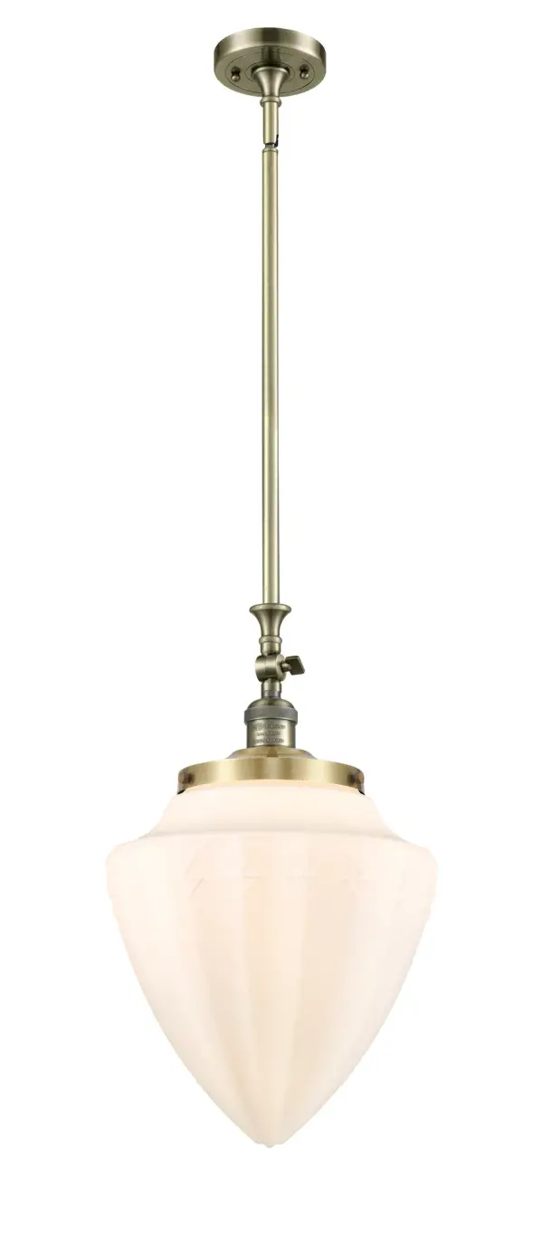 One of our largest and original collections, the Franklin Restoration is made up of a vast selection of heavy metal finishes and a large array of metal and glass shades that bring a touch of industrial into your home.