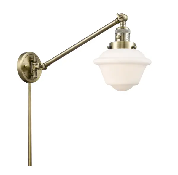 One of our largest and original collections, the Franklin Restoration is made up of a vast selection of heavy metal finishes and a large array of metal and glass shades that bring a touch of industrial into your home.