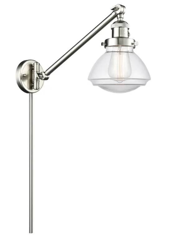 One of our largest and original collections, the Franklin Restoration is made up of a vast selection of heavy metal finishes and a large array of metal and glass shades that bring a touch of industrial into your home.