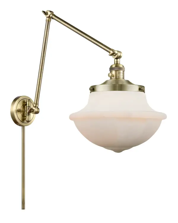 One of our largest and original collections, the Franklin Restoration is made up of a vast selection of heavy metal finishes and a large array of metal and glass shades that bring a touch of industrial into your home.