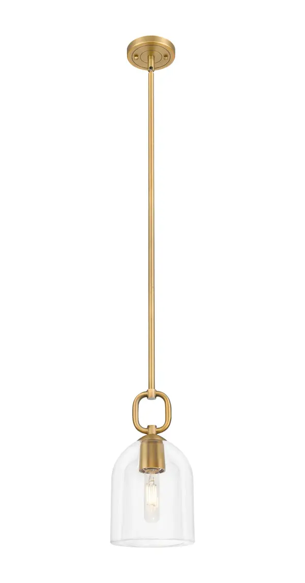 Showcasing refined design and artisanal craftsmanship, the Hudson pendants celebrate quality and style with extra-thick glass. Each piece reflects an enduring elegance, blending traditional techniques with modern aesthetics.