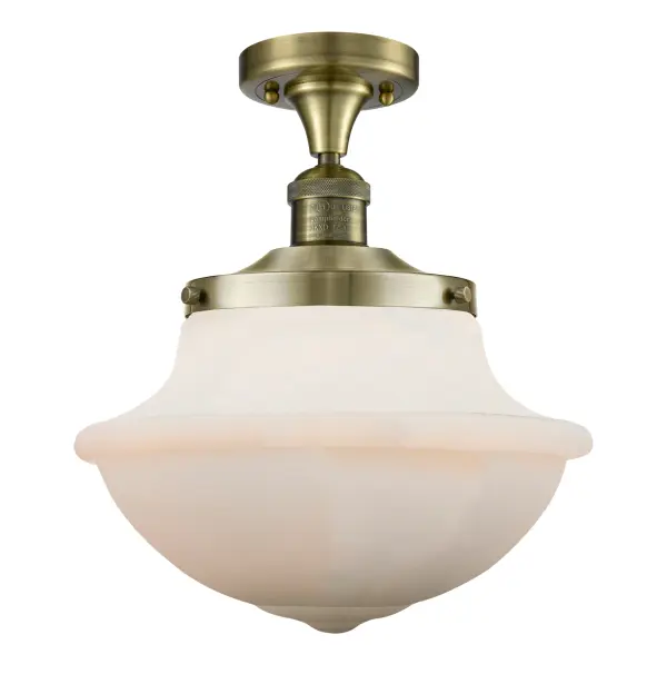 One of our largest and original collections, the Franklin Restoration is made up of a vast selection of heavy metal finishes and a large array of metal and glass shades that bring a touch of industrial into your home.