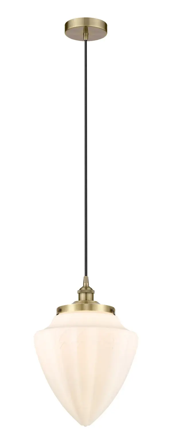 One of our largest and original collections, the Franklin Restoration is made up of a vast selection of heavy metal finishes and a large array of metal and glass shades that bring a touch of industrial into your home.