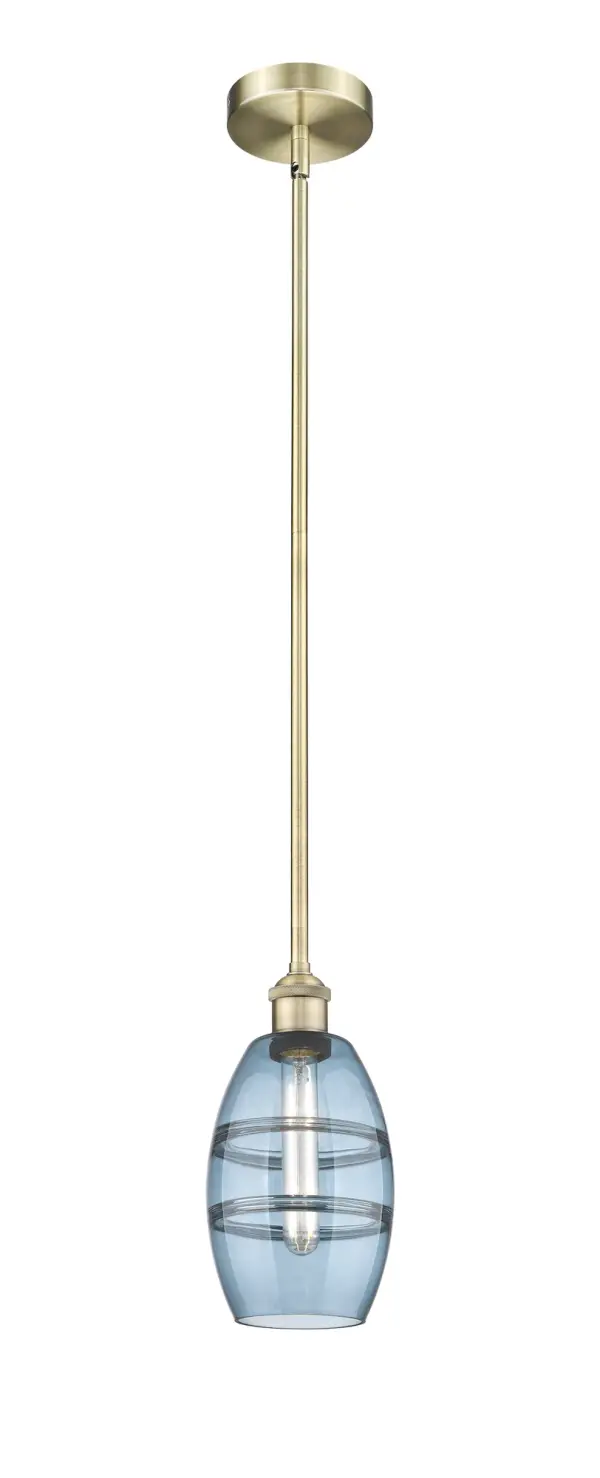 Innovation at its finest and a true game changer. Edison marries the best of our Franklin and Ballston collections to give you versatility of design and uncompromising construction. Edison fixtures are industrial-inspired that can be customized with glass or metal shades from both the Franklin and Ballston collections.