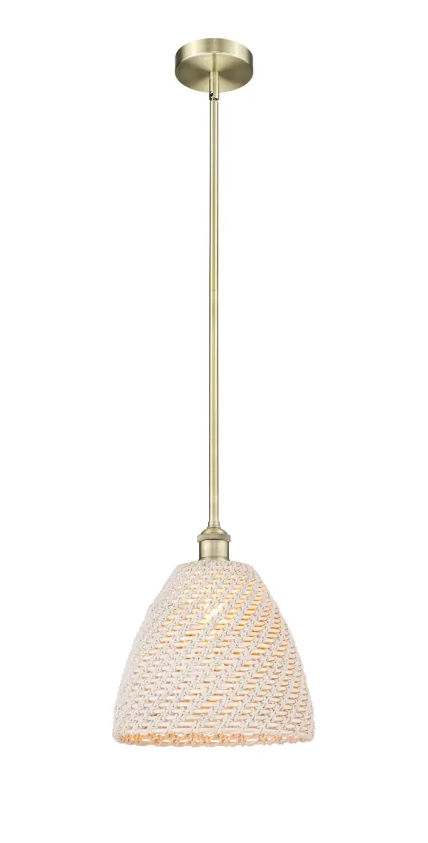 A truly dynamic fixture, the Edison fits seamlessly amidst most décor styles. Its sleek design and vast offering of finishes and shade options makes the Edison an easy choice for all homes.
