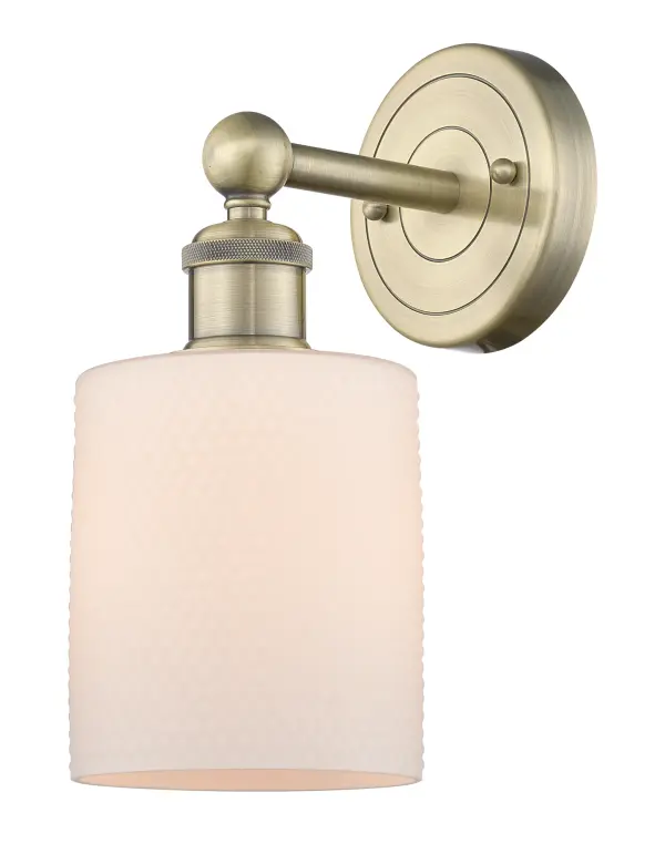 Innovation at its finest and a true game changer. Edison marries the best of our Franklin and Ballston collections to give you versatility of design and uncompromising construction.  Edison fixtures are industrial-inspired that can be customized with glass or metal shades from both the Franklin and Ballston collections.