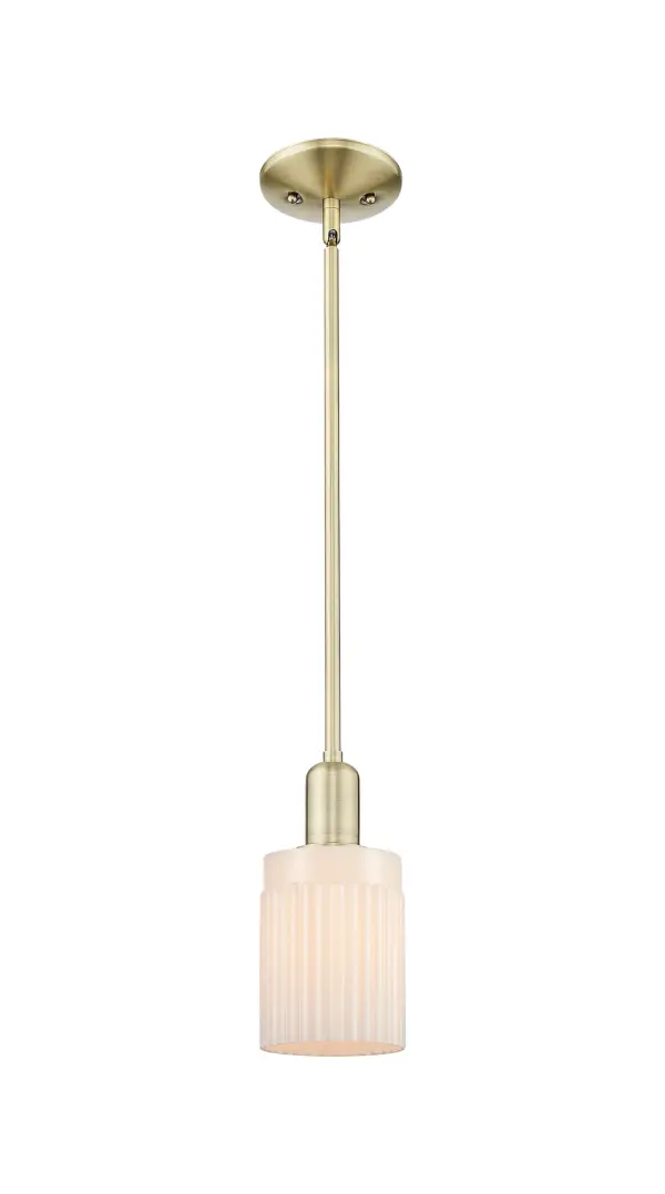 A truly dynamic fixture, the Arcadia fits seamlessly amidst most décor styles. Its sleek design and vast offering of finishes and shade options makes the Arcadia an easy choice for all homes.