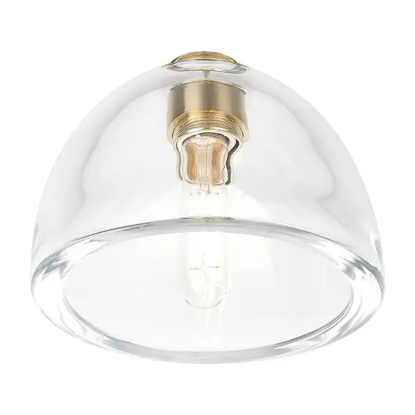 Showcasing refined design and artisanal craftsmanship, the Hudson pendants celebrate quality and style with extra-thick glass. Each piece reflects an enduring elegance, blending traditional techniques with modern aesthetics.