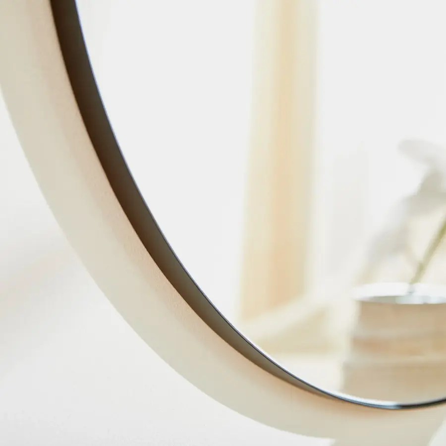 30" Round Mirror in Matte Black - Image 3
