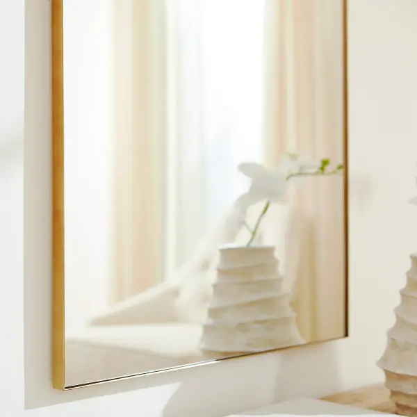 30x40" Rectangular Mirror in Gold - Image 3