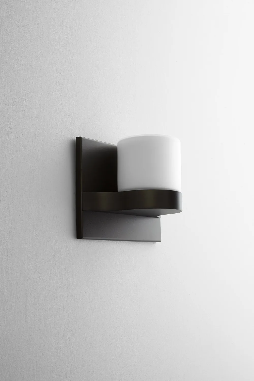 Olio LED Wall Sconce in Oiled Bronze