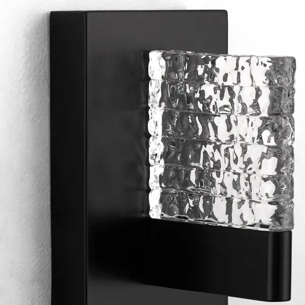 Gamma LED Wall Sconce in Black - Image 4