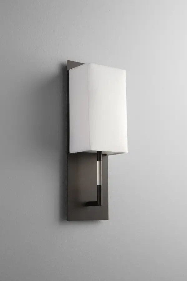 The Epoch LED Wall Sconce delivers efficient, integrated LED lighting in a compact profile. Its white linen finish and cotton shade create a soft, contemporary aesthetic ideal for hallways and bathrooms.