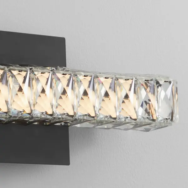Élan LED Wall Sconce in Black - Image 6