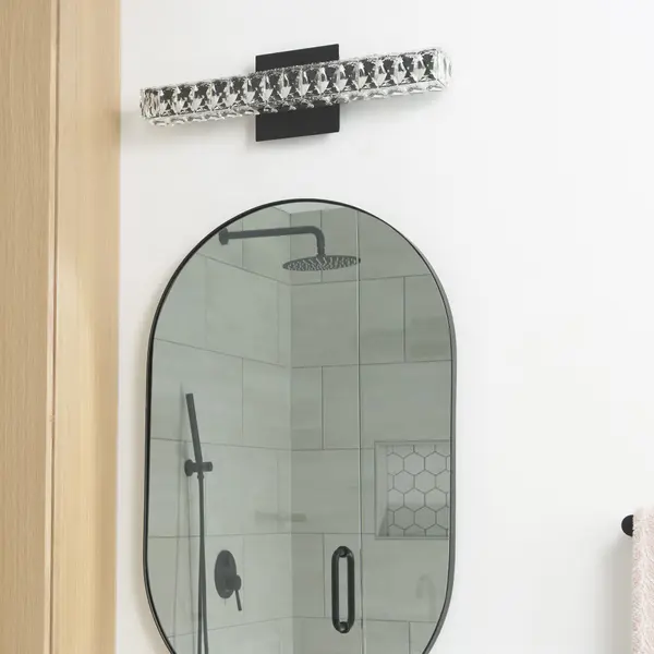 Élan LED Vanity Light in Black - Image 7