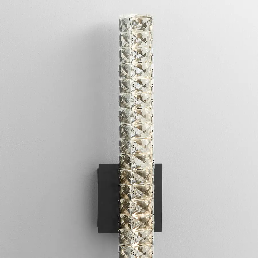 Élan LED Vanity Light in Black - Image 6