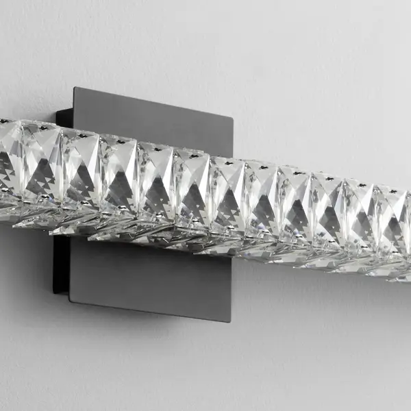Élan LED Vanity Light in Black - Image 7