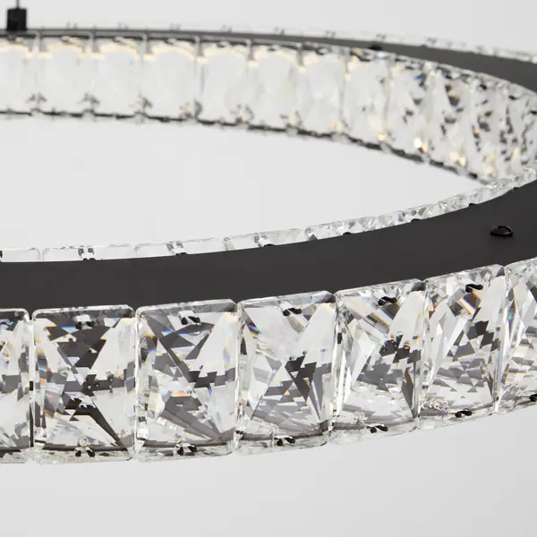 Élan LED Pendant in Black - Image 4