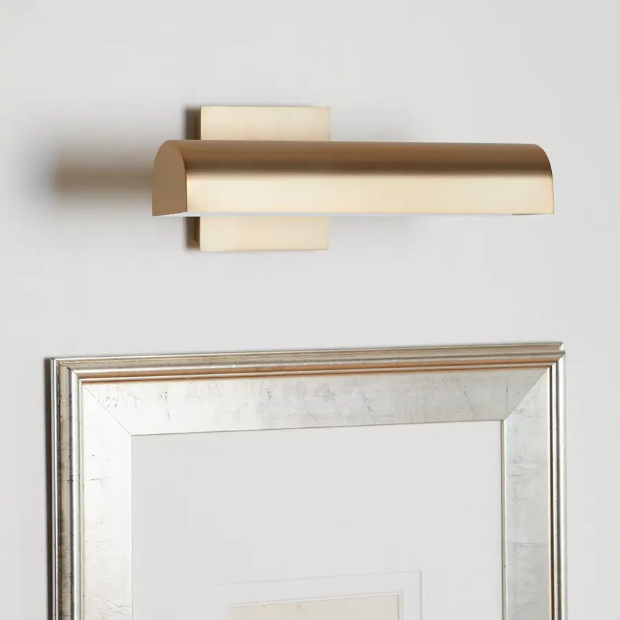 15" Picture Light in Aged Brass - Image 5