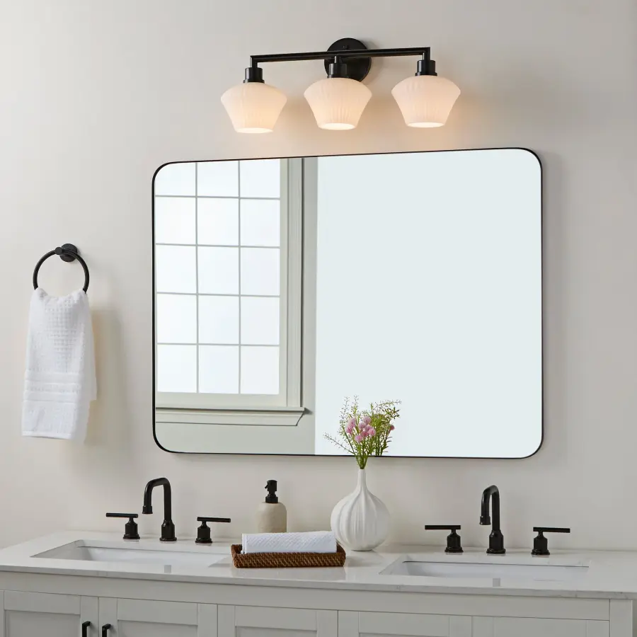 Sleek Contemporary Vanity Light with Versatile Design Appeal - Image 7