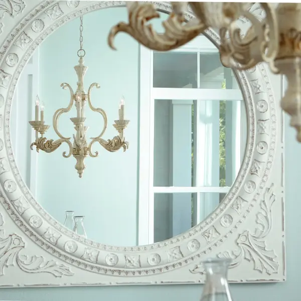 Elegant Traditional Chandelier with Antique-Luxury Appeal - Image 4