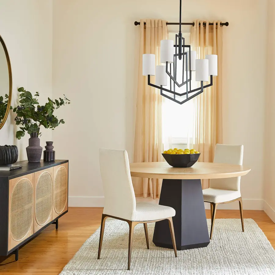 Bold Transitional Design with Distinctive Arrow Motif - Image 7