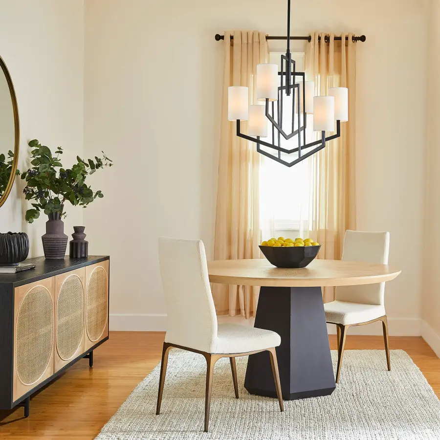 Bold Transitional Design with Distinctive Arrow Motif - Image 8