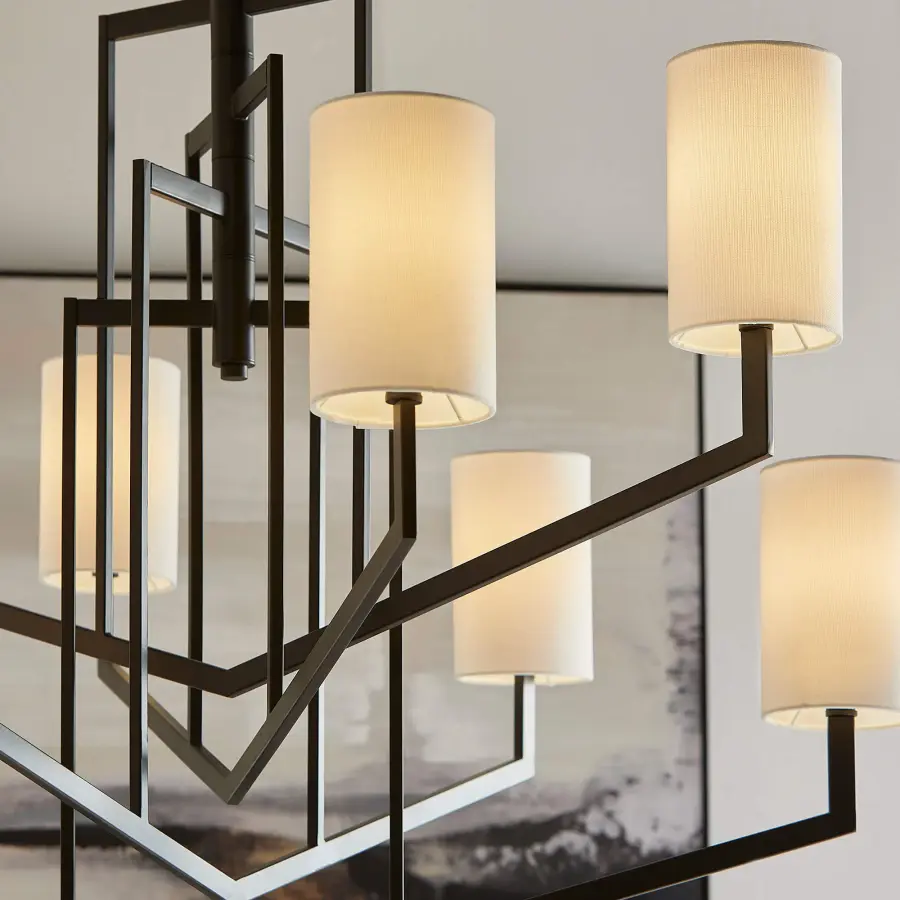 Bold Transitional Design with Distinctive Arrow Motif - Image 5