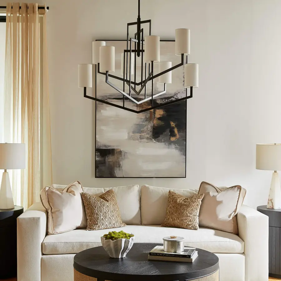 Bold Transitional Design with Distinctive Arrow Motif - Image 7