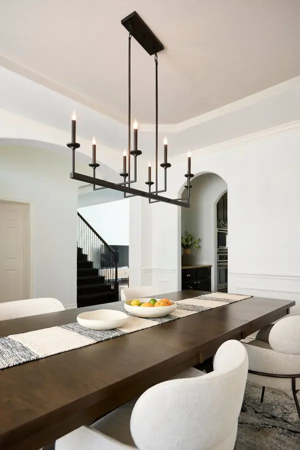Timeless Linear Chandelier with Classic Traditional Appeal - Image 6