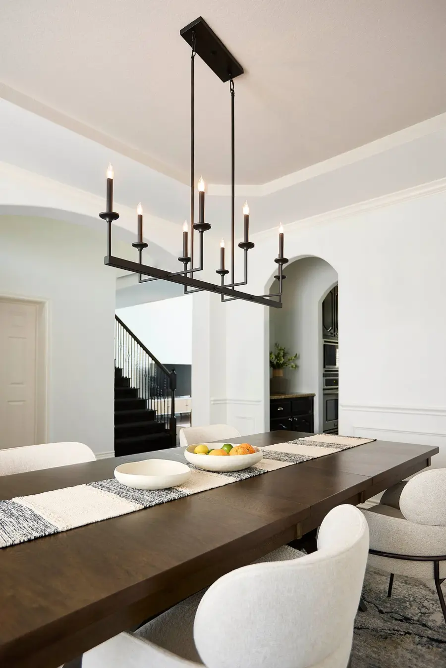 Timeless Linear Chandelier with Classic Traditional Appeal - Image 6