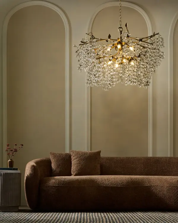 Glicina 8-Light Chandelier in Natural Brass - Image 9