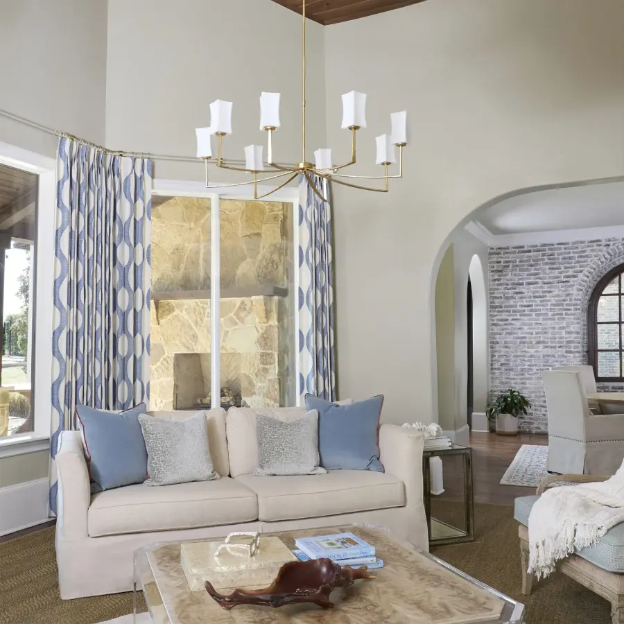 Elegant Contemporary Chandelier with Geometric Sophistication - Image 5