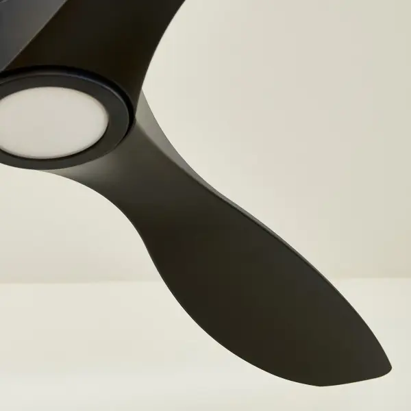 Sleek Contemporary Fan with Powerful LED Performance - Image 5