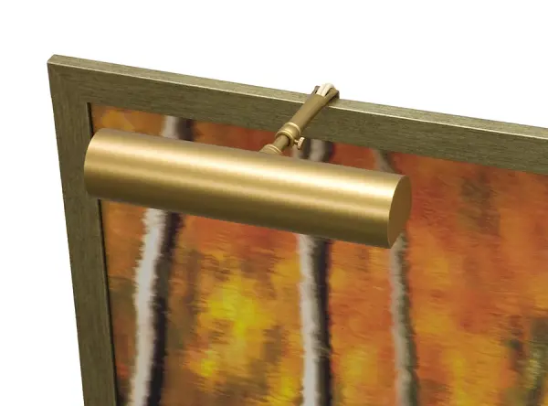 This 9-inch contemporary picture light combines sleek gold finish with practical functionality. Features hi-lo switch for adjustable lighting, perfect for highlighting artwork, mirrors, or architectural details in any room.