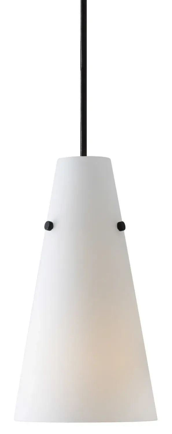 The Sack pendant offers clean, contemporary styling ideal for task lighting over kitchen islands, dining tables, or reading nooks. Its single-light design provides focused illumination in a compact form.