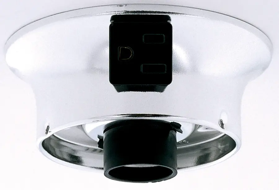 3-1/4" Wired Holder With Convenience Outlet - Chrome Finish - Includes Hardware - 60W Max
